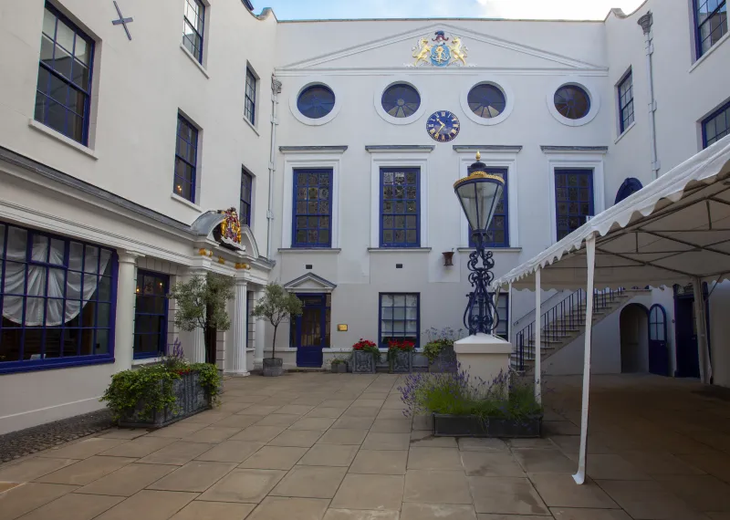 Apothecaries Hall Courtyard Image