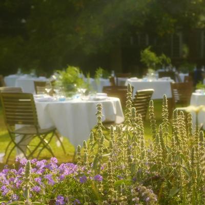 supper club outside dining