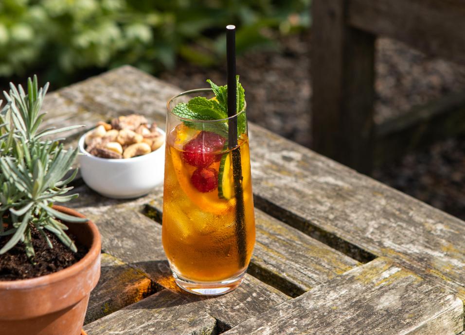 cocktail at chelsea physic garden